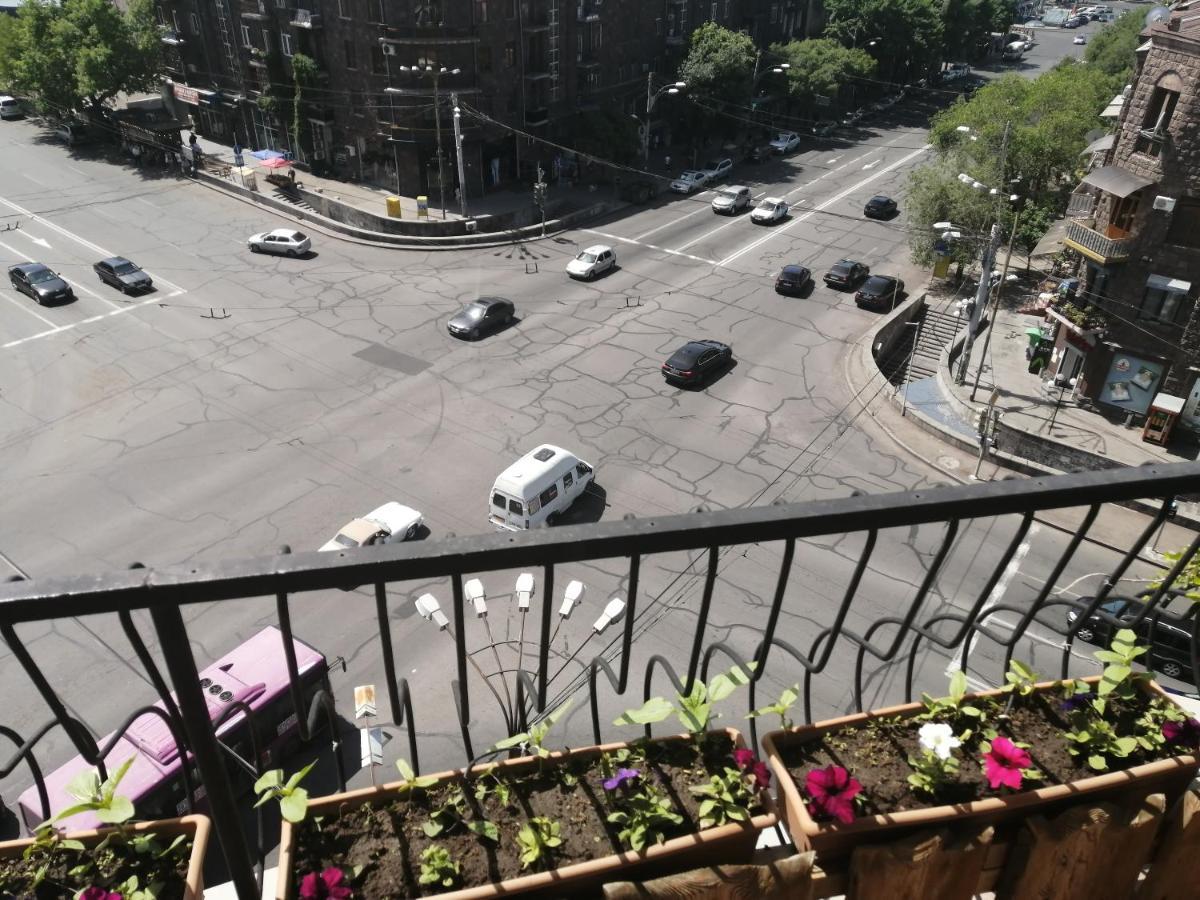 Yerevan-Sky With Terrace Экстерьер фото